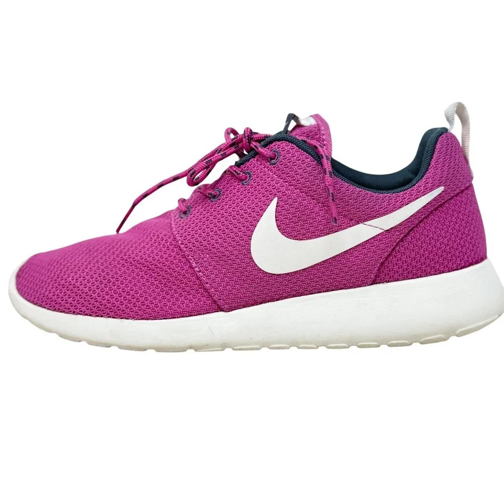 Nike lightweight breathable